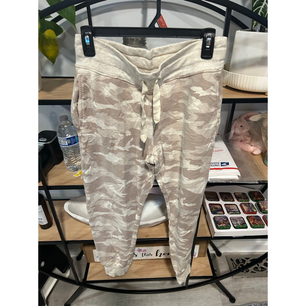 Women's Athleta S Balance Jogger Pants Beige White Camo